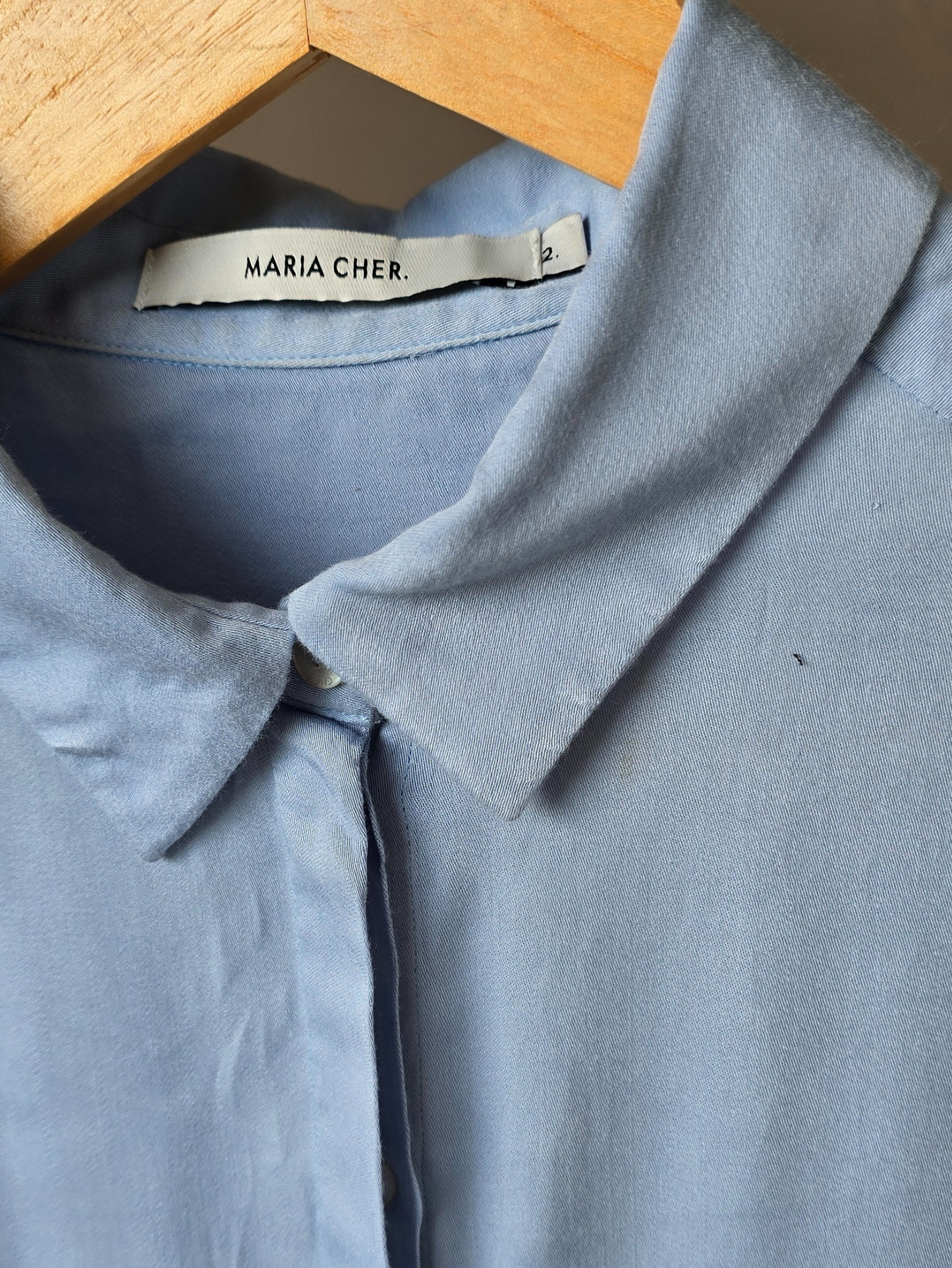 Camisa Cher, celeste de algodón, talle 2