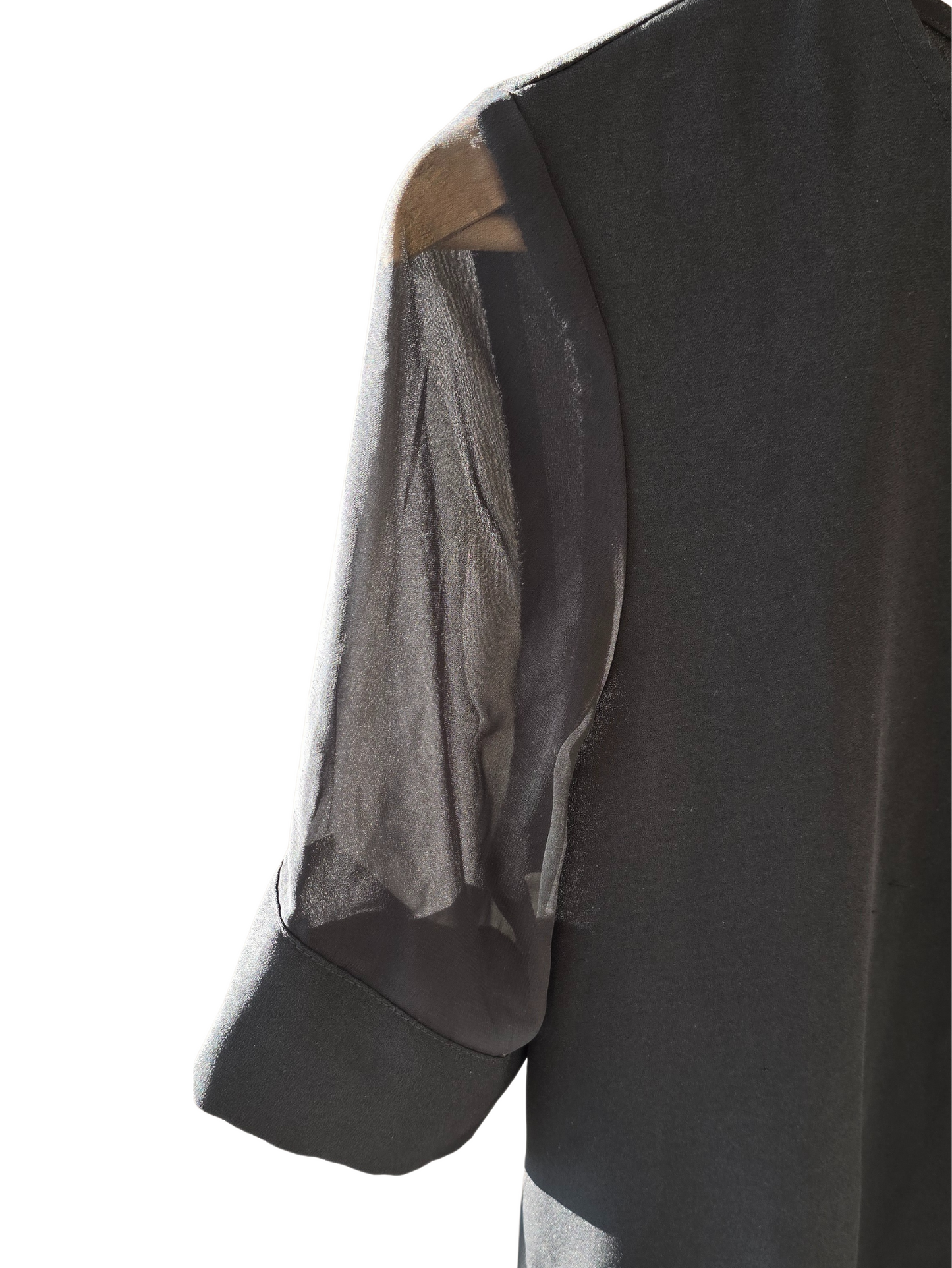 Blusa Forever 21, negra con mangas de gasa, talle L