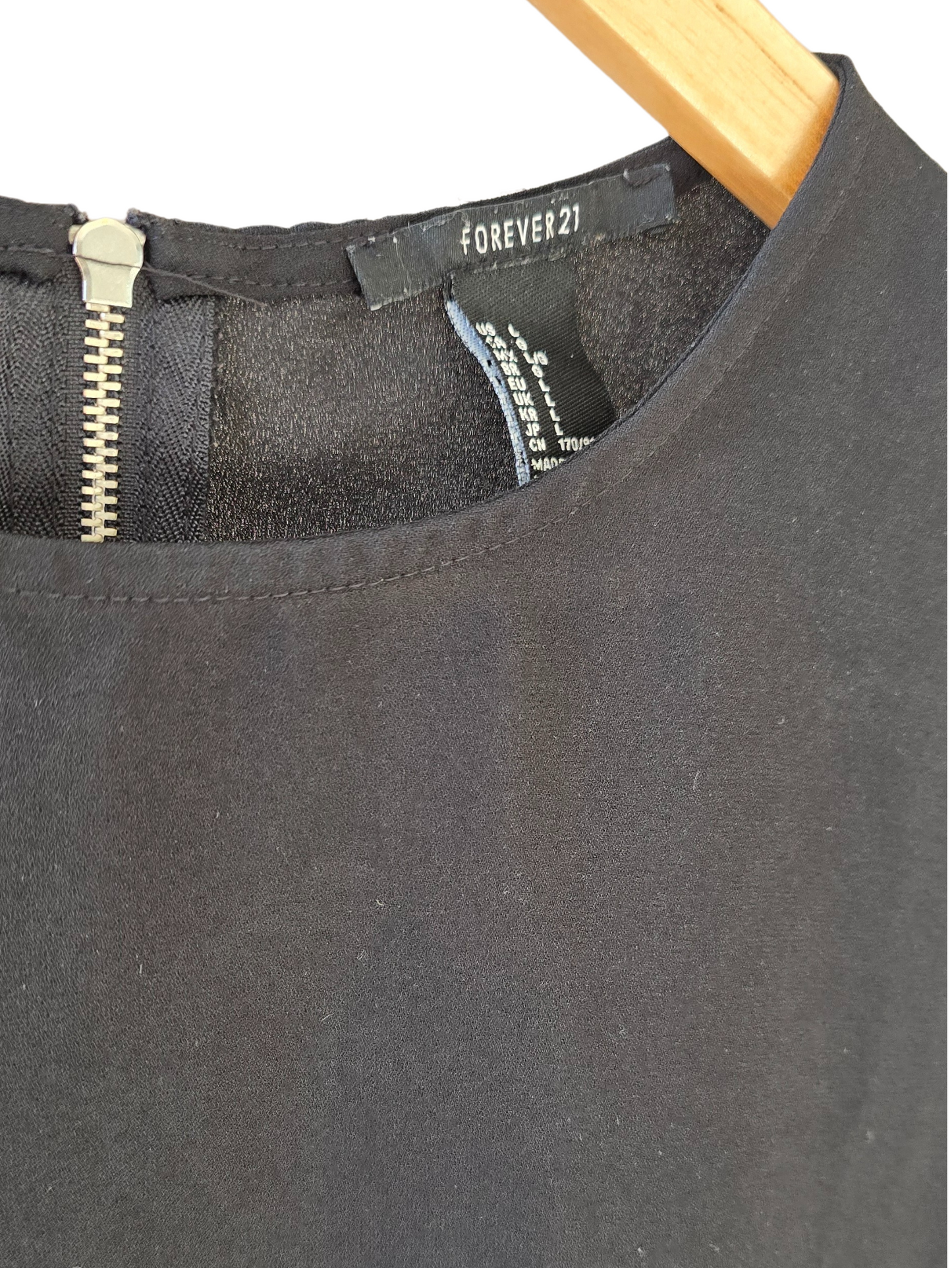 Blusa Forever 21, negra con mangas de gasa, talle L