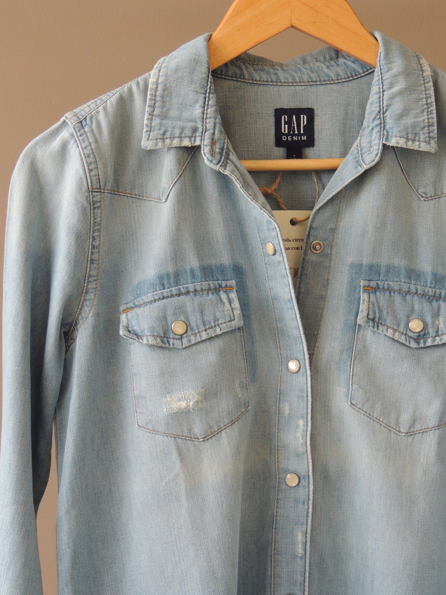 Camisa de jean GAP, talle S