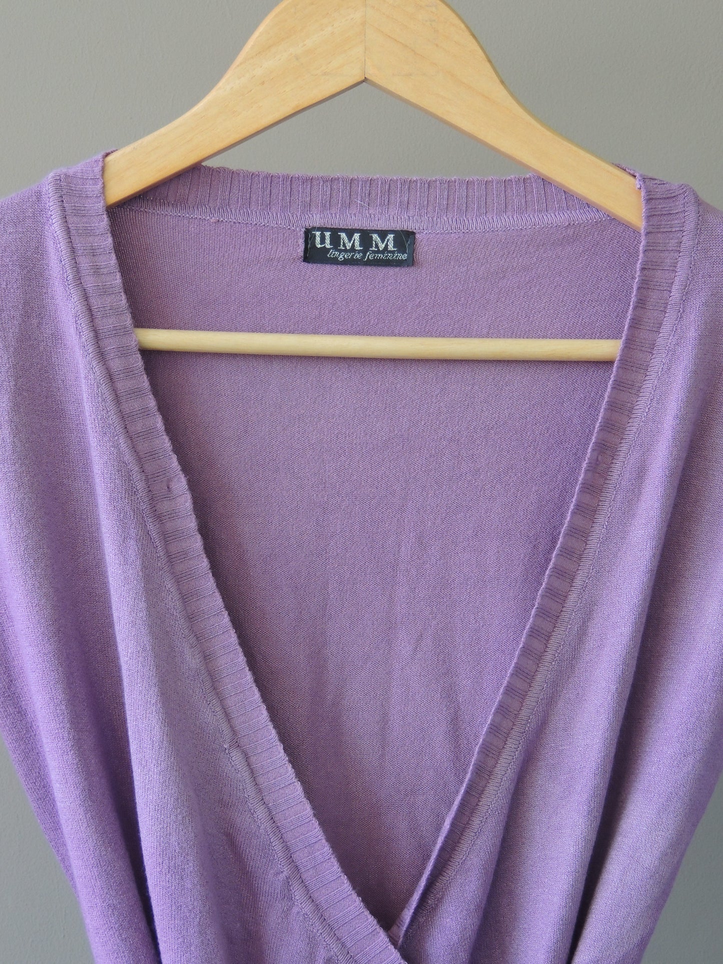 Blusa cruzada color lavanda talle S/M