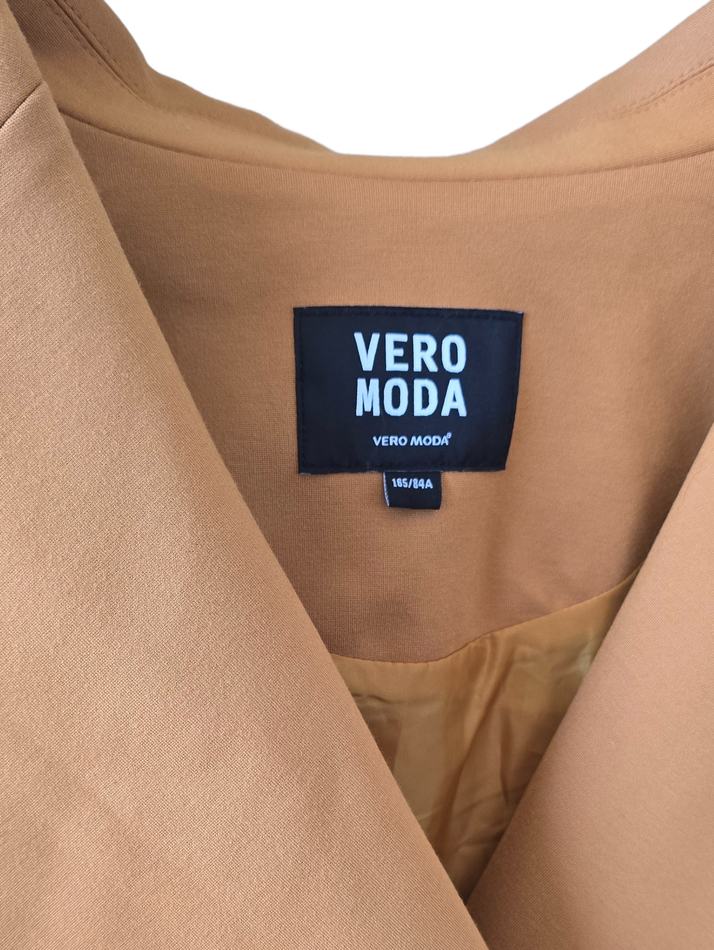 Capa Vero Moda, mostaza, talle M