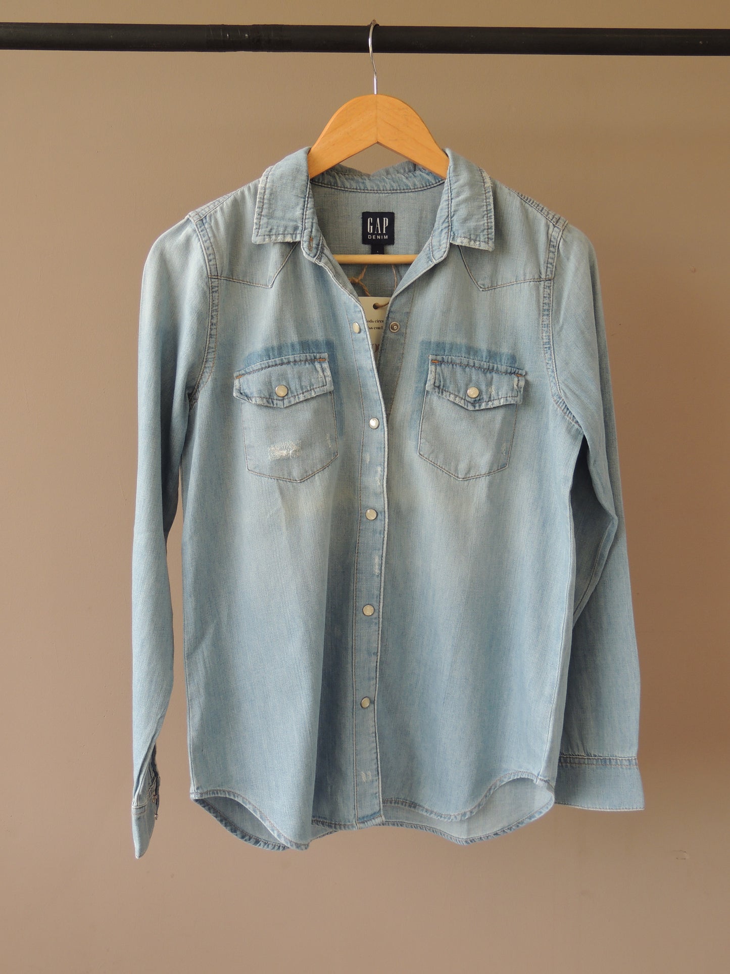 Camisa de jean GAP, talle S