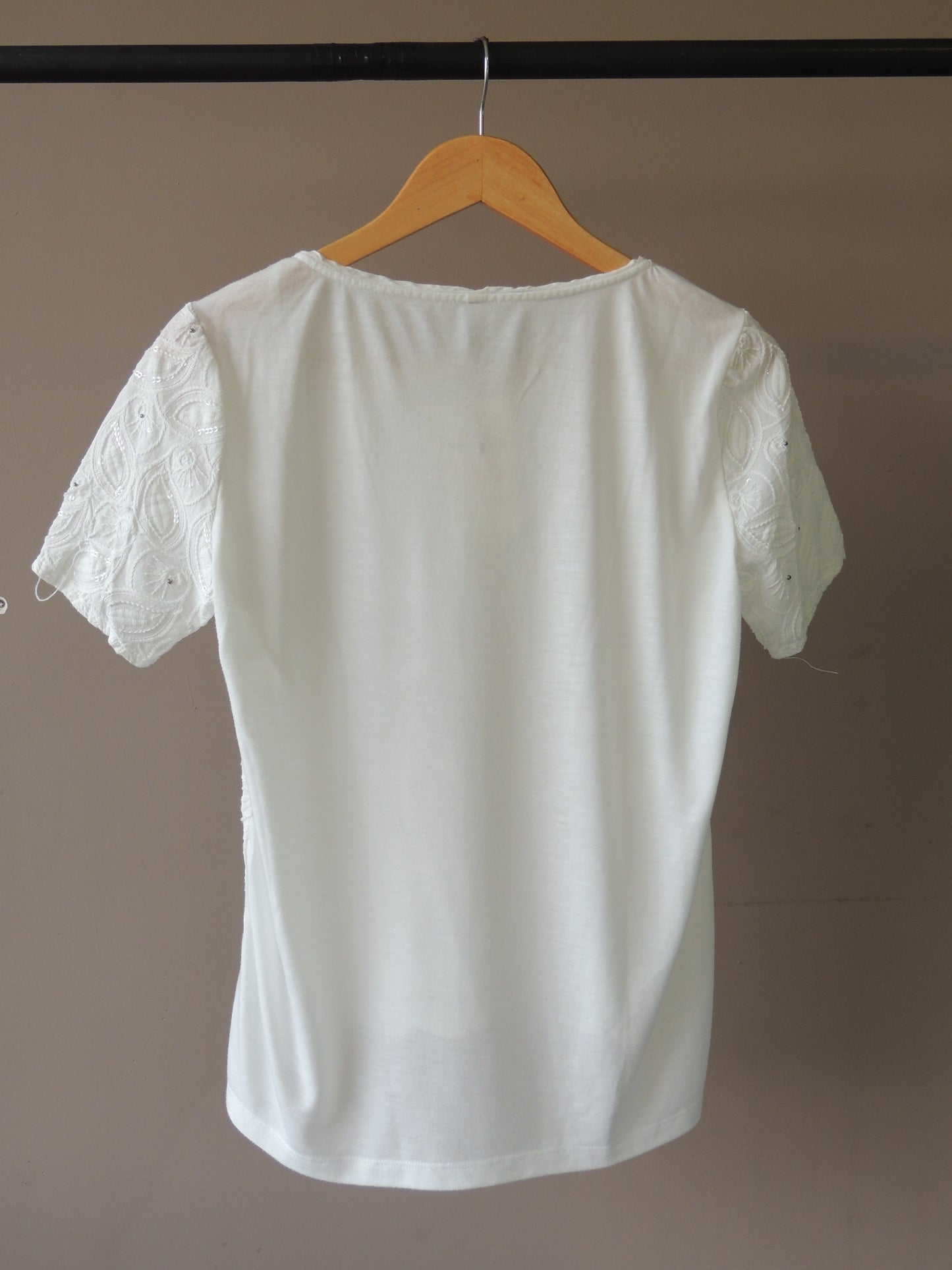 Blusa blanca bordada Renner, talle M